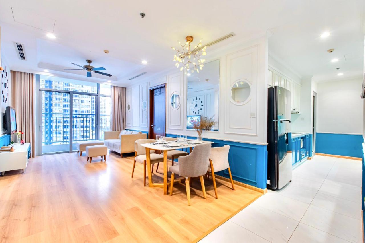 Moxy Hcmc Aparts - Vinhomes Central Park, Ice Rink مدينة هوشي منه المظهر الخارجي الصورة