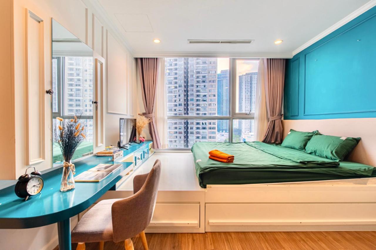 Moxy Hcmc Aparts - Vinhomes Central Park, Ice Rink مدينة هوشي منه المظهر الخارجي الصورة