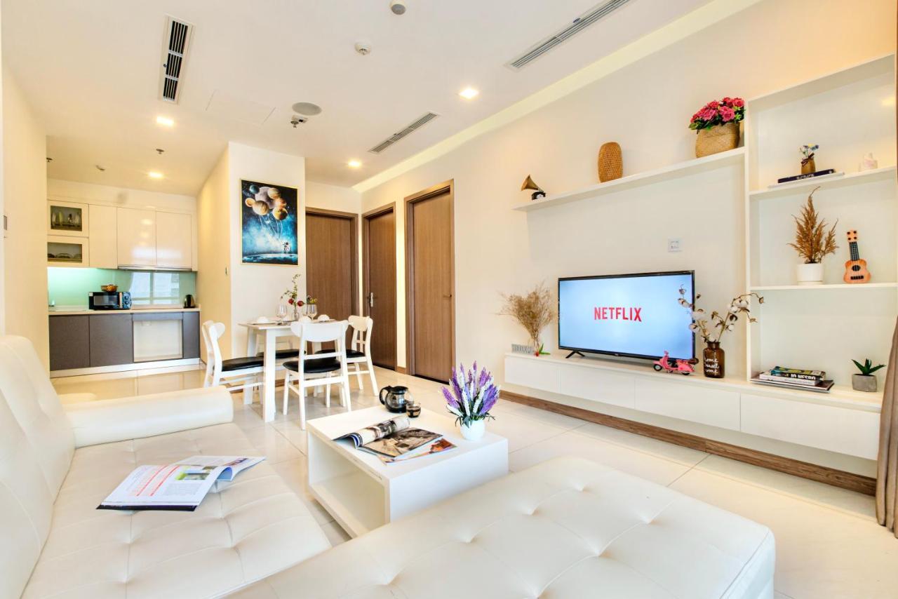 Moxy Hcmc Aparts - Vinhomes Central Park, Ice Rink مدينة هوشي منه المظهر الخارجي الصورة