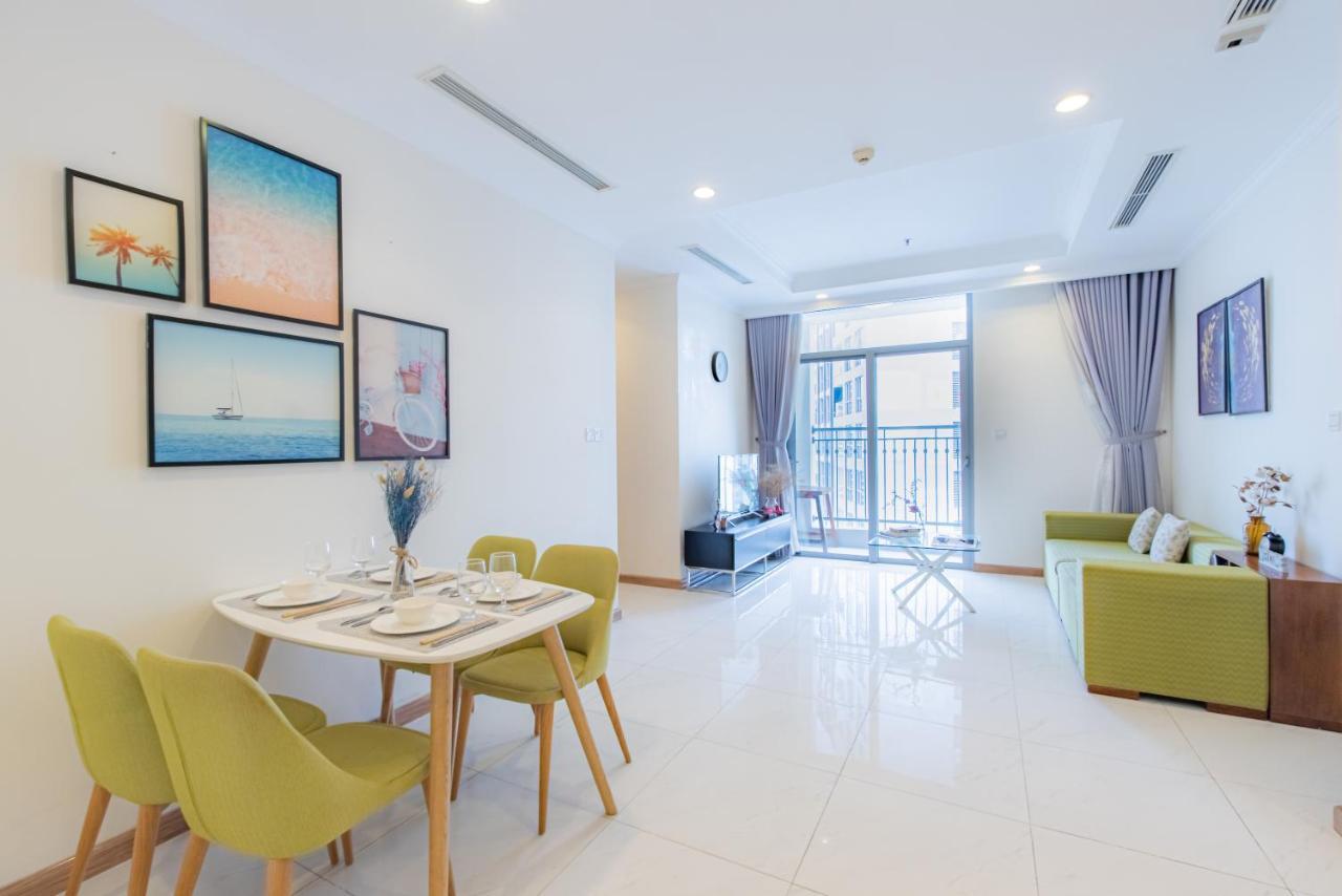 Moxy Hcmc Aparts - Vinhomes Central Park, Ice Rink مدينة هوشي منه المظهر الخارجي الصورة