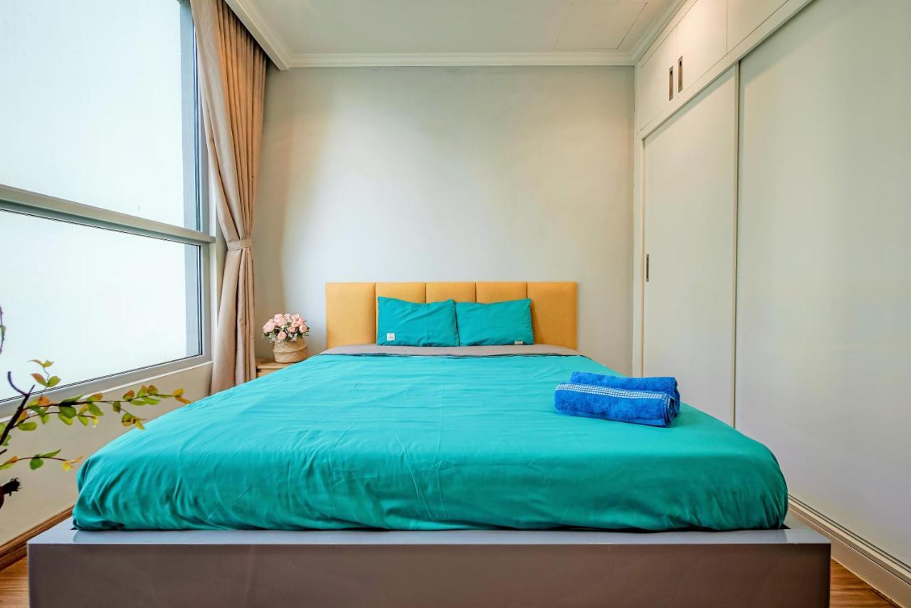 Moxy Hcmc Aparts - Vinhomes Central Park, Ice Rink مدينة هوشي منه المظهر الخارجي الصورة