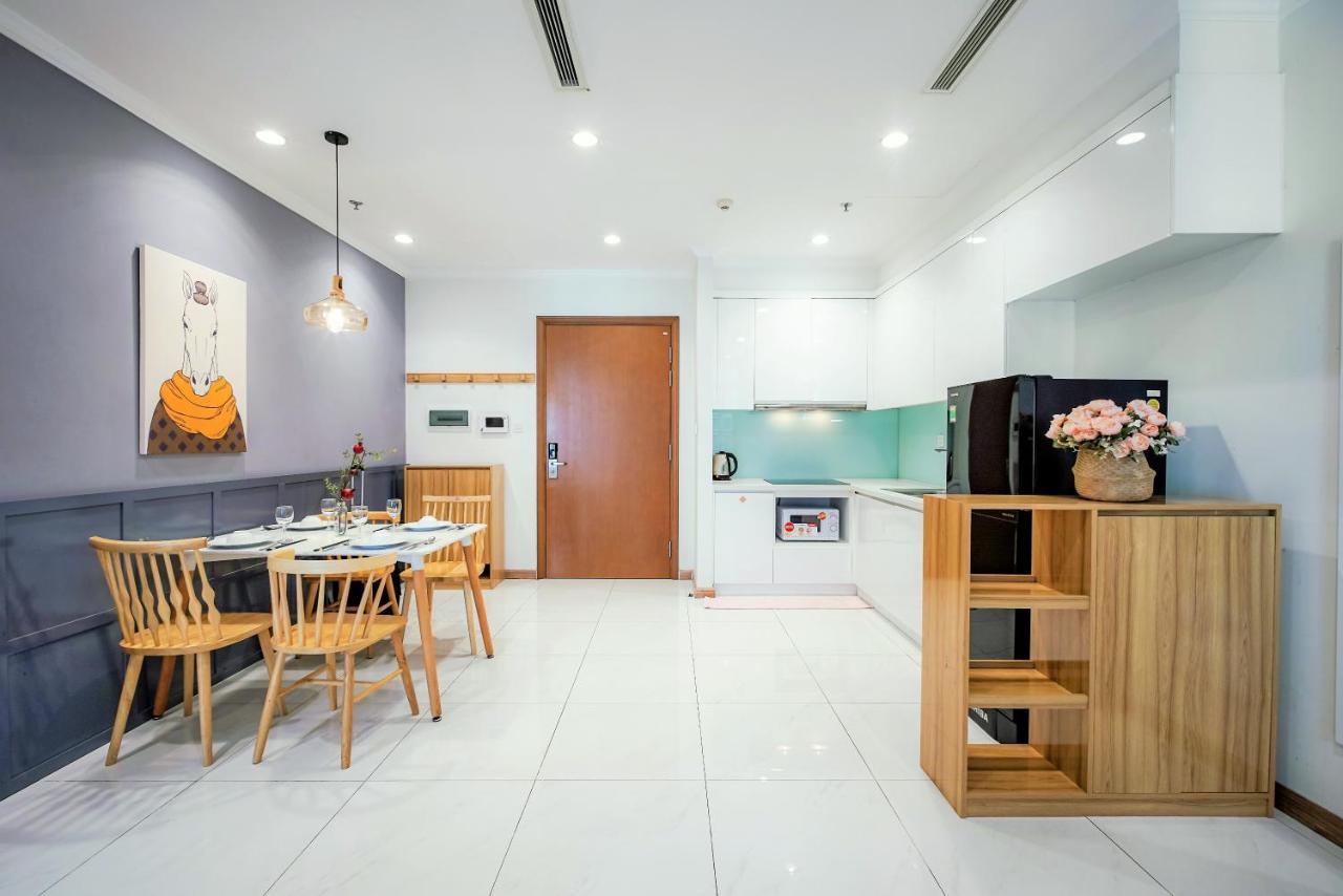 Moxy Hcmc Aparts - Vinhomes Central Park, Ice Rink مدينة هوشي منه المظهر الخارجي الصورة
