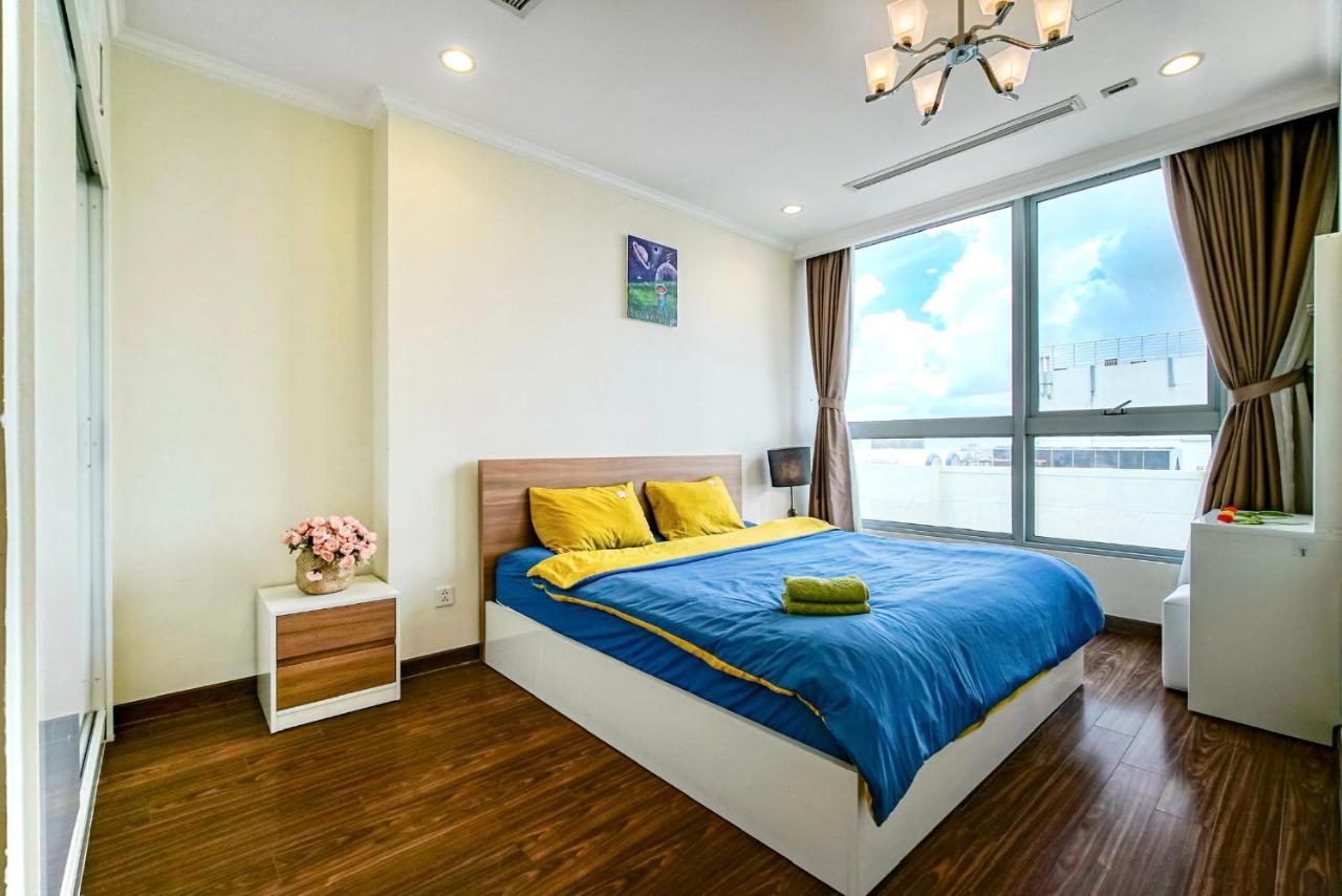Moxy Hcmc Aparts - Vinhomes Central Park, Ice Rink مدينة هوشي منه المظهر الخارجي الصورة
