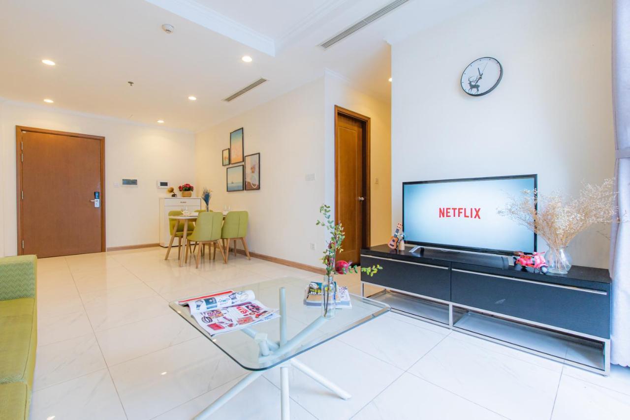 Moxy Hcmc Aparts - Vinhomes Central Park, Ice Rink مدينة هوشي منه المظهر الخارجي الصورة