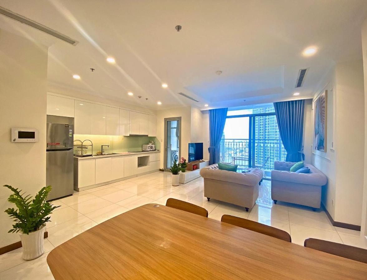 Moxy Hcmc Aparts - Vinhomes Central Park, Ice Rink مدينة هوشي منه المظهر الخارجي الصورة